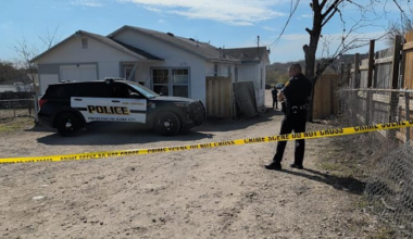 1 injured in shooting on East Side, San Antonio police say