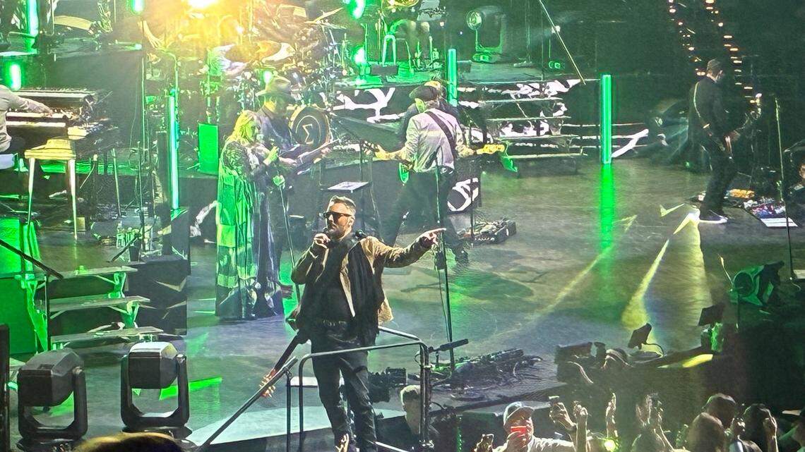 Eric Church plays Evangeline vs. The Machine in Fort Worth