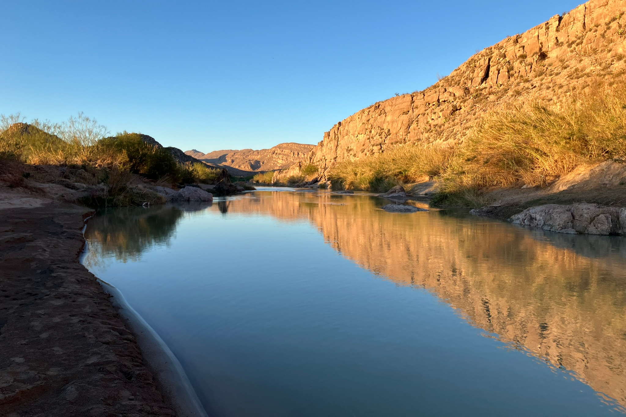 The Rio Grande is seen in Big Bend National Park. The river separates the park from Mexico. Credit: Martha Pskowski/Inside Climate News