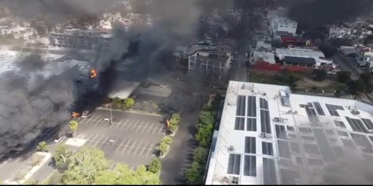 Texas man says he was on last flight out of Puerto Vallarta during cartel siege