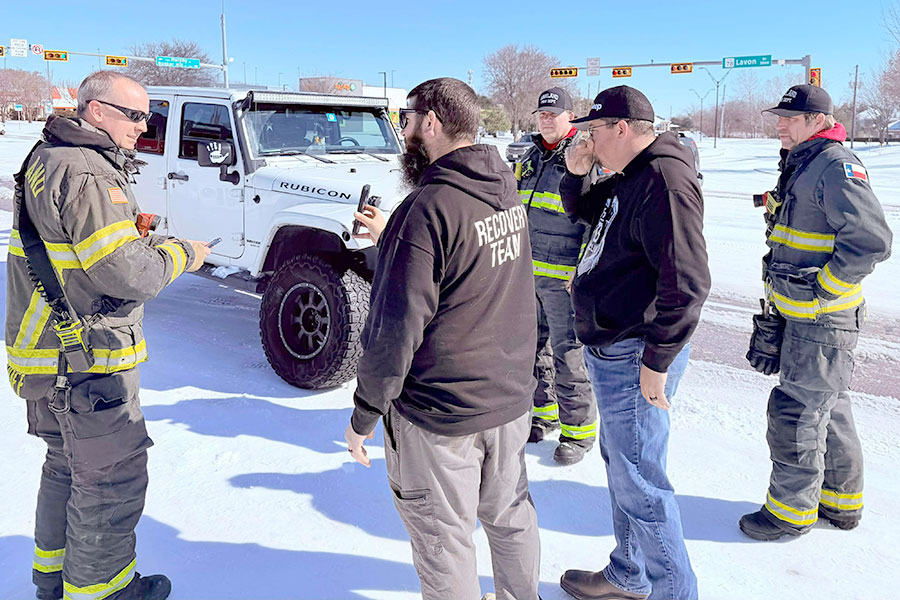 Jeep club mobilizes efforts during North Texas storm  