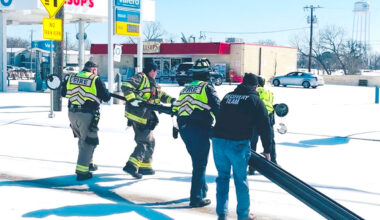 Jeep club mobilizes during winter storm 