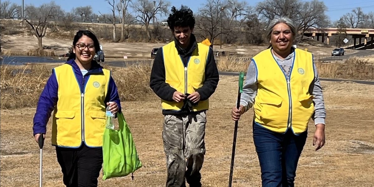 McKenzie Park cleanup draws 22 volunteers