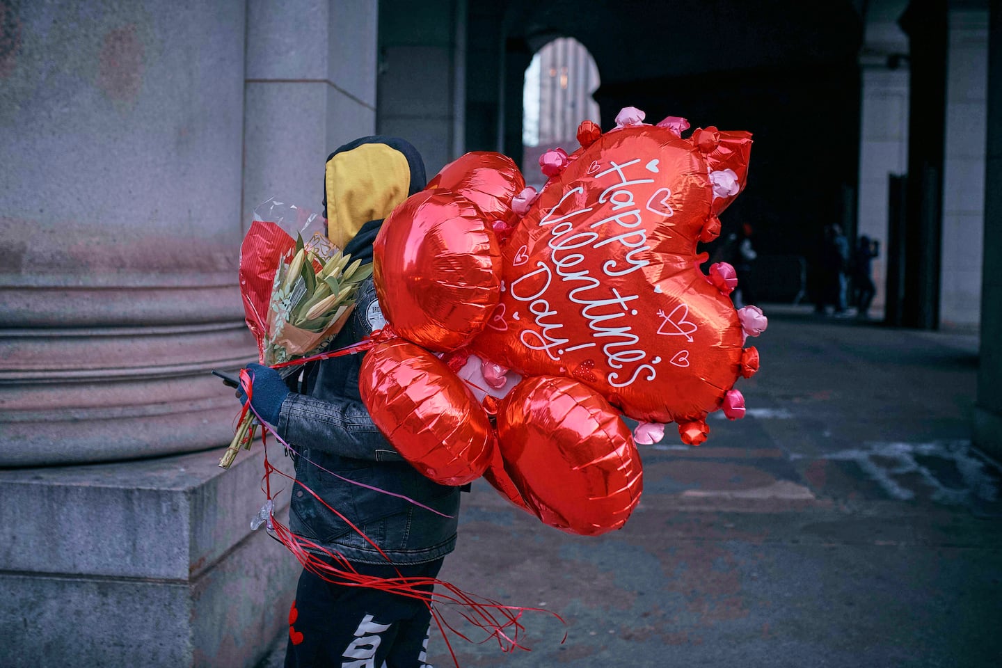 A man carries flowers and national security threats in New York City last week.