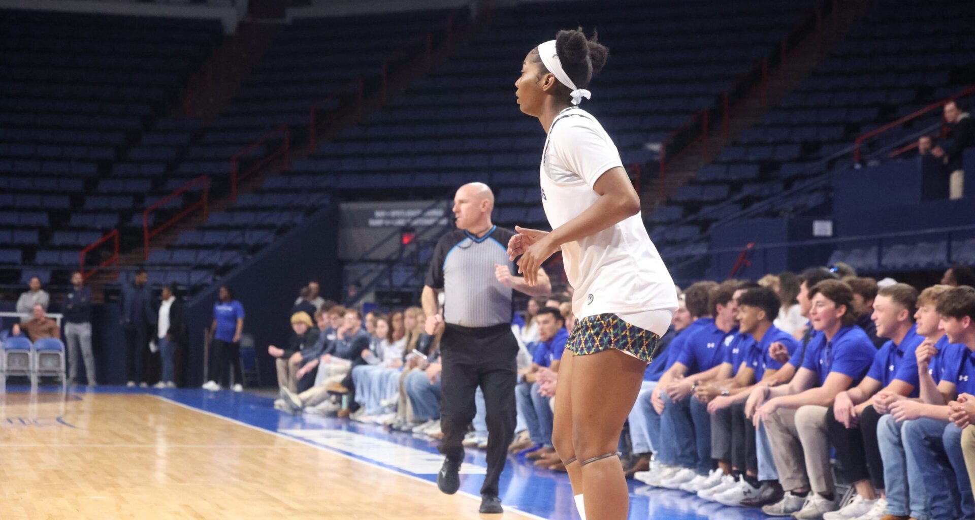 Privateers force 27 turnovers to fuel win over Islanders – Crescent City Sports