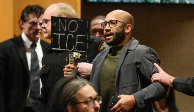 Free speech concerns raised as Tarrant County judge removes meeting attendees