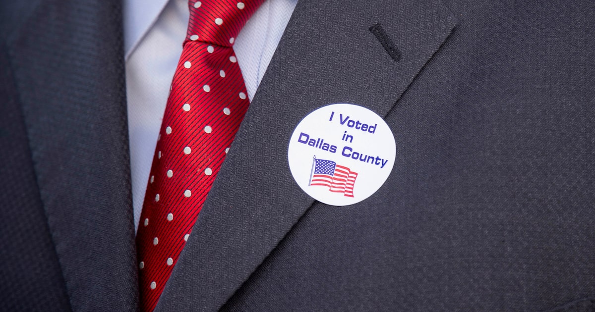 As early voting begins, Dallas County alerts residents to changes for election day sites