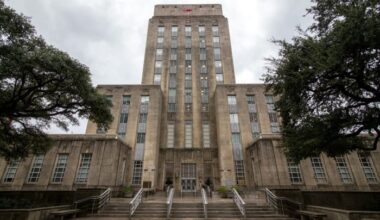 Houston City Council Member Edward Pollard calls for HISD superintendent to address school closure plan