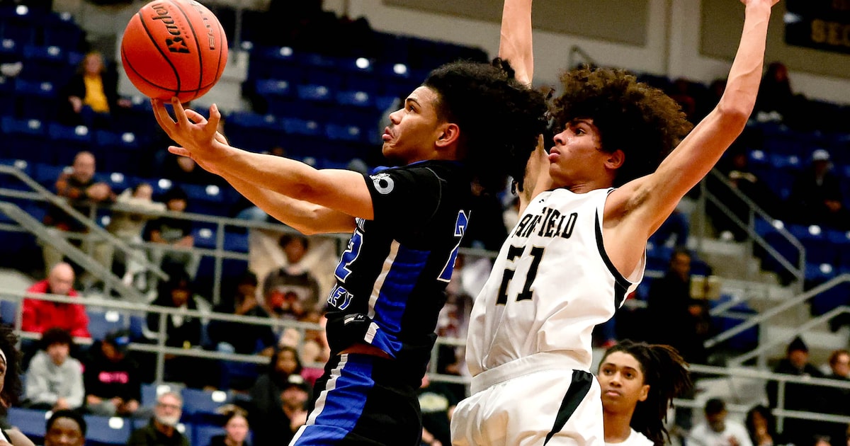 See some of the Dallas-area boys basketball teams that have secured district titles