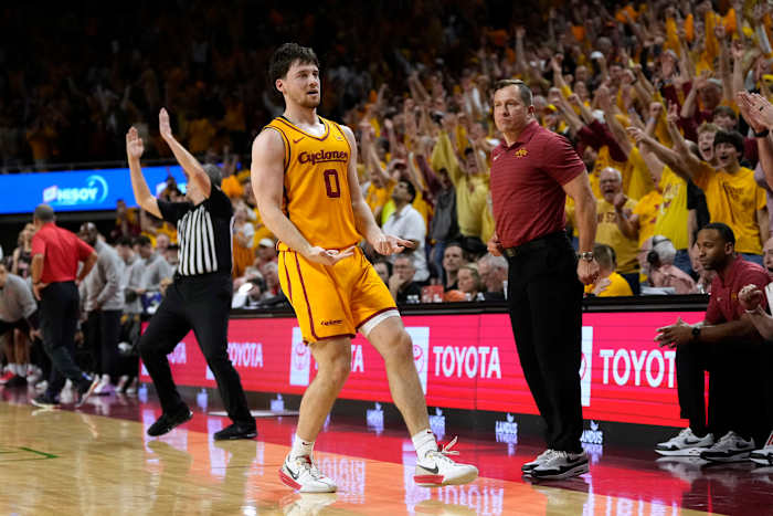 Nate Heise hits go-ahead 3-pointer in No. 6 Iowa State's 70-67 win over No. 2 Houston