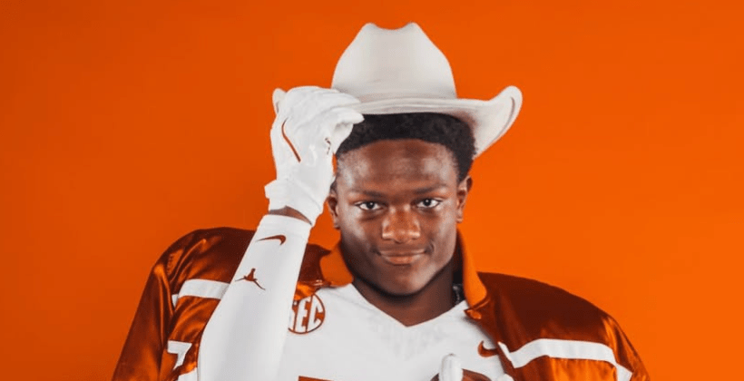 Texas freshman RB Derrek Cooper to wear Bijan Robinson’s number
