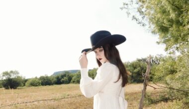 Teen singer from small-town West Texas may become indie-pop royalty