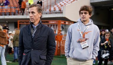 Only 'small portion' of Arch critics qualified