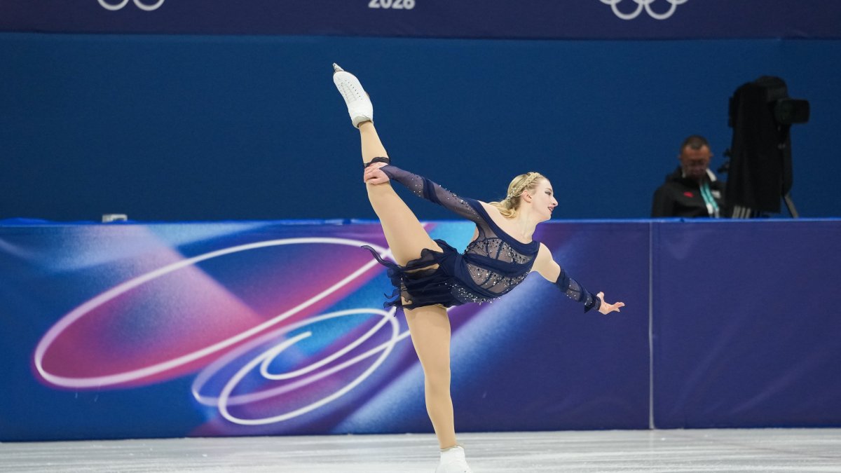 Plano figure skater Amber Glenn takes the ice in women’s short – NBC 5 Dallas-Fort Worth