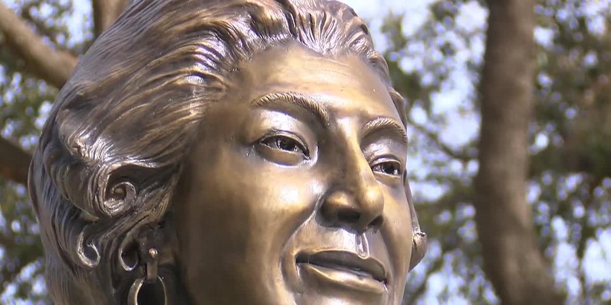 Charlye O. Farris broke barriers in Texas law