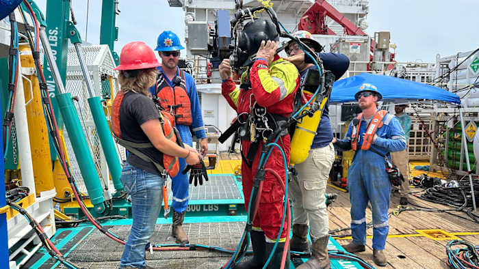 Join the seaside chat protecting the Flower Garden Banks by removing 1,700 pounds of debris from the seafloor