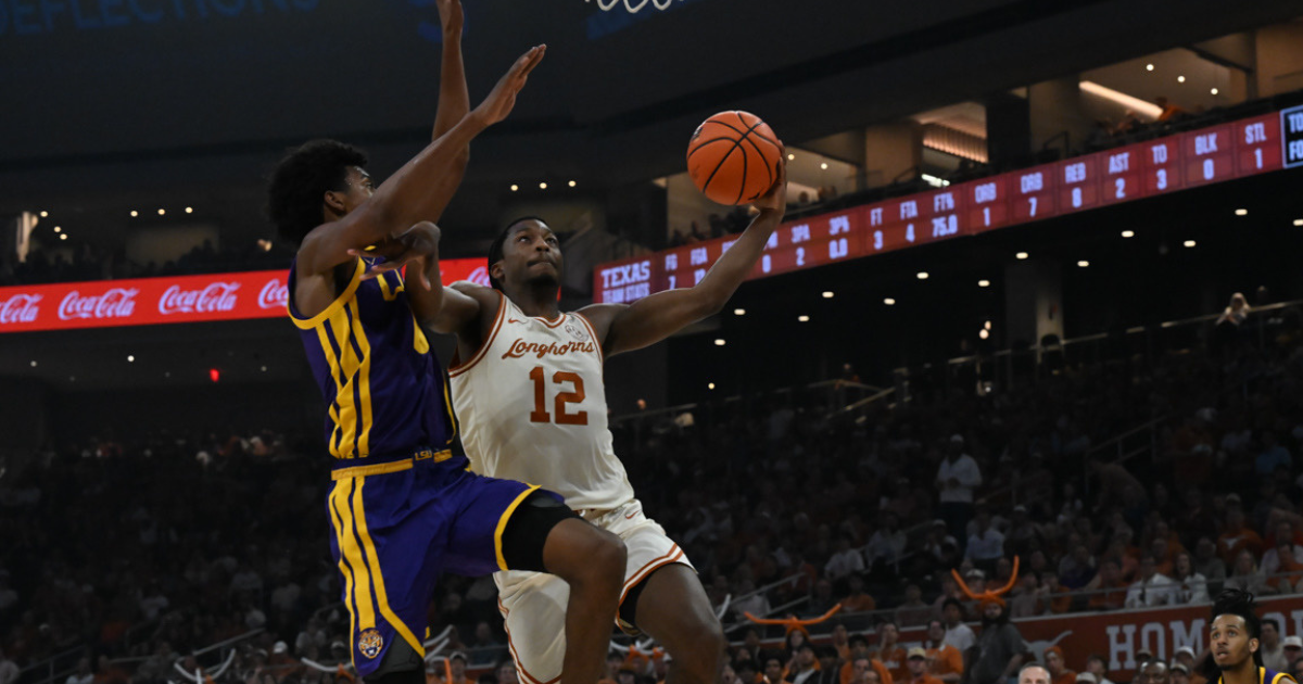 ut_vs_south_carolina-9511_swain