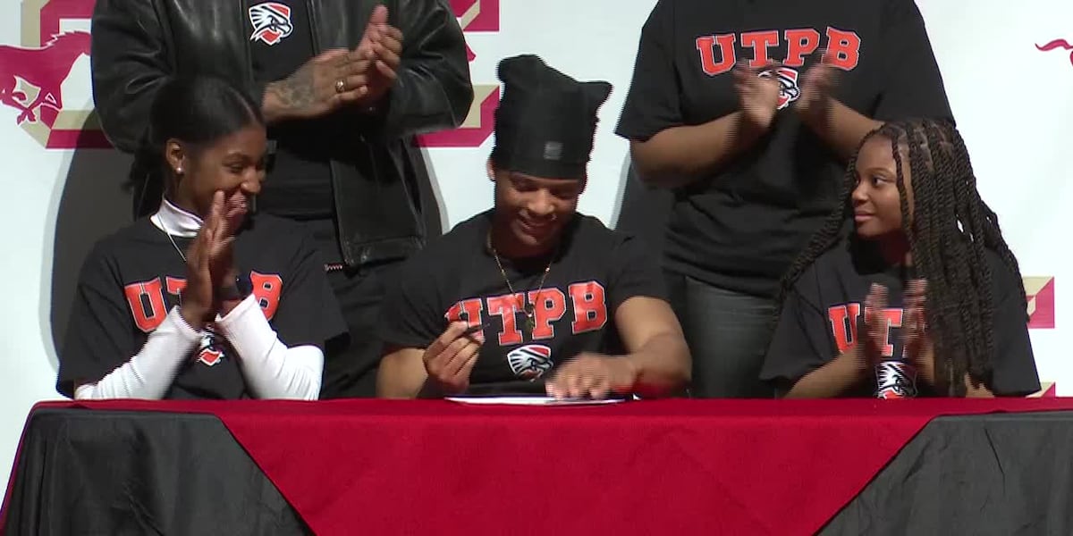 Five Coronado Mustangs signing on to play at college level