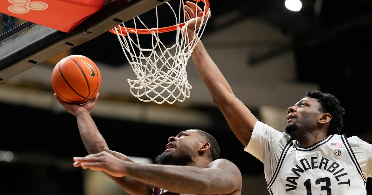 Texas A&M struggles from 3-point range in double-digit loss vs. No. 19 Vanderbilt