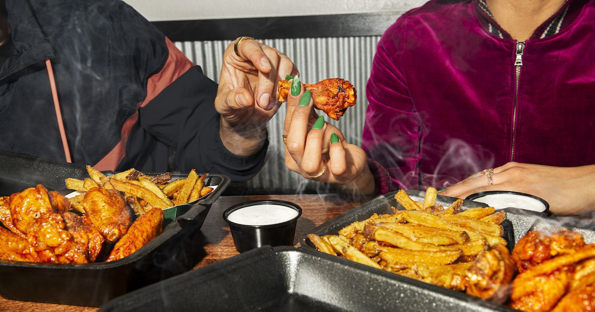 Dallas-based Wingstop jumps on better-than-expected same-store sales, profit