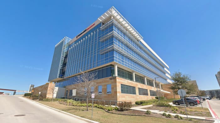 ICE ‘is not, and will not be’ leasing space in facility on North Side, building owner confirms