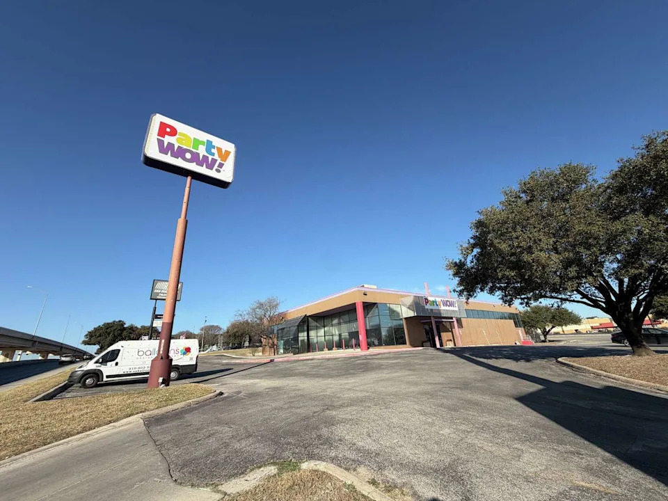 The newly rebranded Party Wow! at Loop 410 and Evers Road is still going strong after Party City cut its corporate ties. (Zachary-Taylor Wright/MySA)