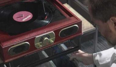 Austin doctor gets to know patients through vinyl records