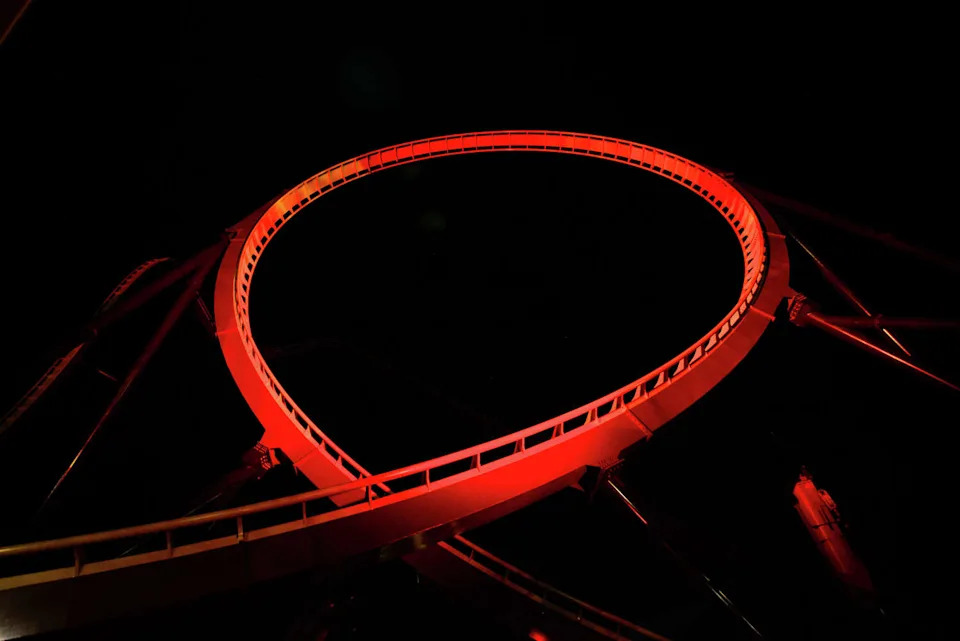 The vertical loop is an 18-story, 179-foot structure. (Six Flags Over Texas - Noah Frye)