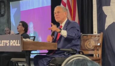 Abbott delivers keynote in Corpus Christi ahead of Texas early voting