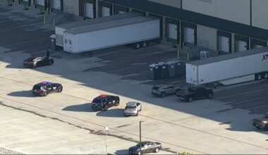 Man dies after 20-foot fall inside Fort Worth industrial building, officials say