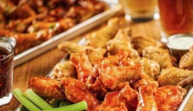 BoomerJack's beams big-screens and burgers into Mansfield