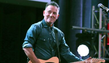 Bruce Springsteen performs at Stand Up For Heroes in New York on Nov. 1, 2016. (Photo by Greg Allen/Invision/AP)