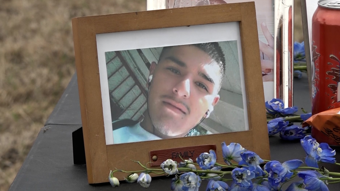 'I cry everyday' | 10 years after west-side killing, mother of Richard Ramos still seeks justice