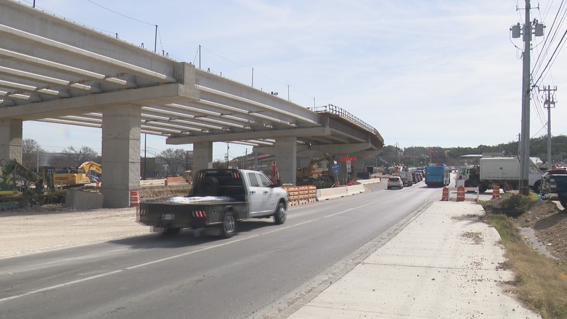 TxDOT targets Oak Hill Parkway completion amid drivers' pleas for relief