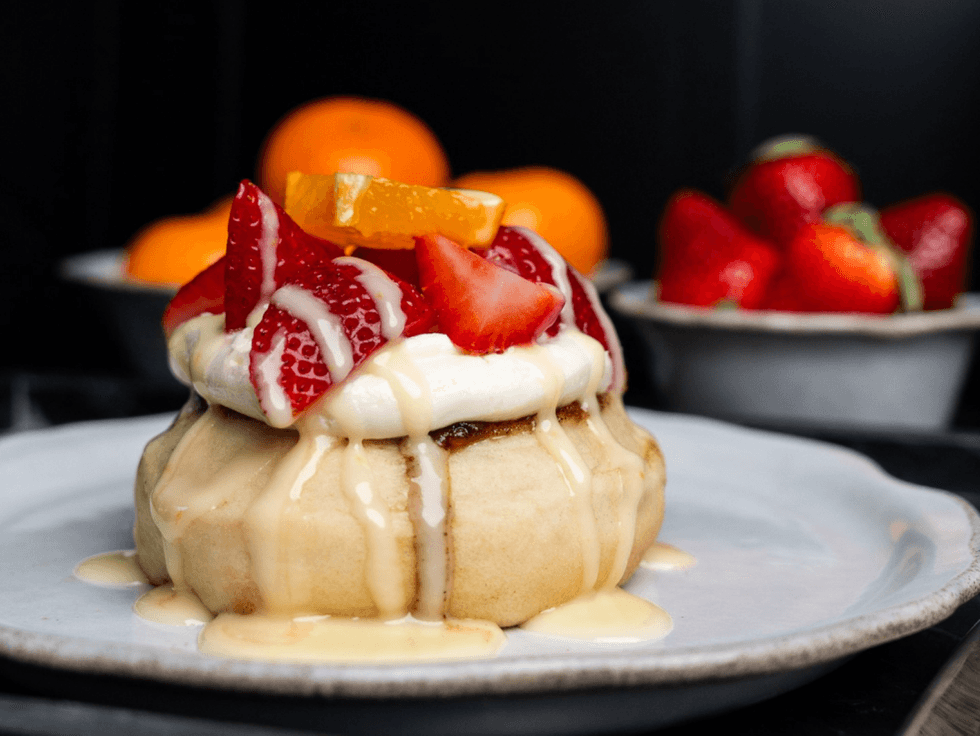 Cinnaholic cinnamon roll