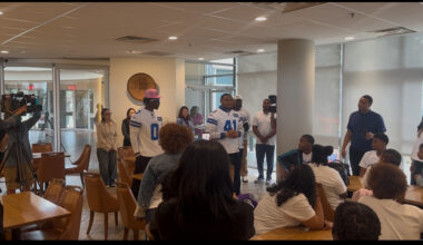 Dallas Cowboys Players Engage with Students at Museum