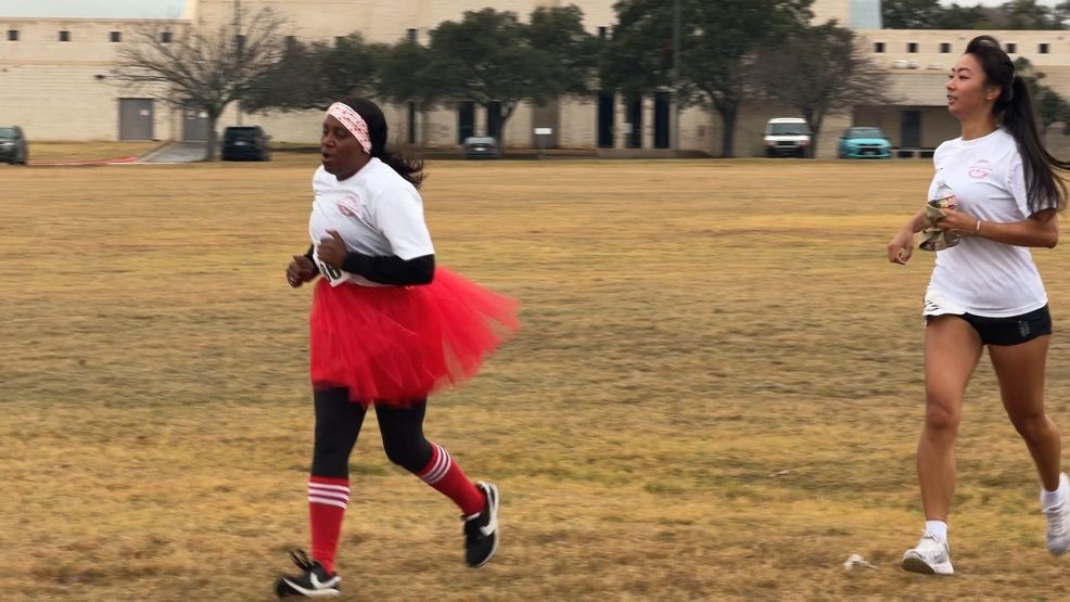 Cupid's Chase 5K (photo: Chikage Windler)