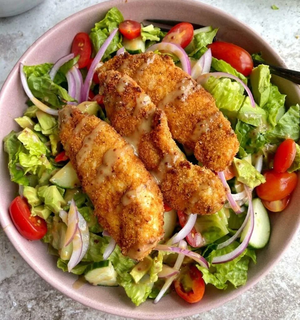 Chicken tender salad is new from Darlin's Fried Chicken at the rodeo. (Houston Livestock Show and Rodeo)