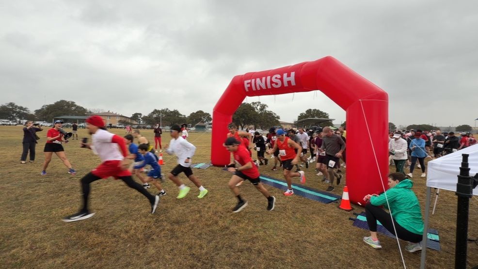 Start of the Cupid's Chase 5K (photo: Chikage Windler)