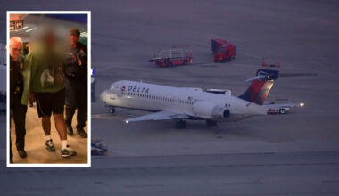 No charges for man who became unruly on Delta flight after takeoff from Hobby Airport