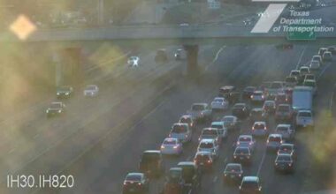 1 person killed in major crash along I-30, Fort Worth police say