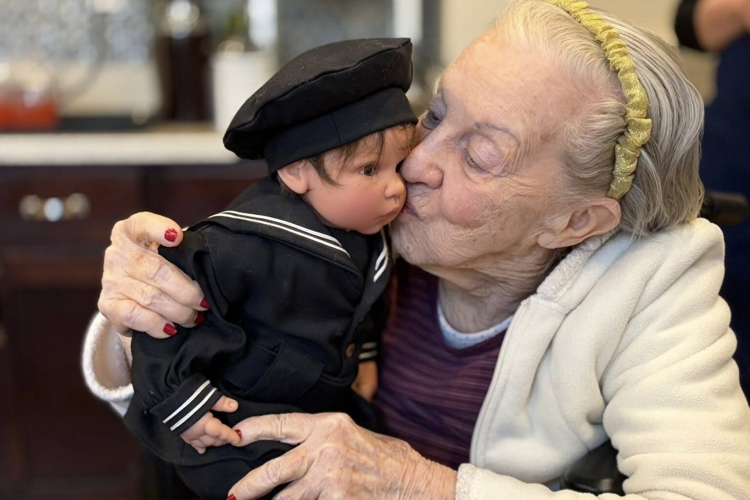 How Therapeutic Dolls Are Helping Elderly Residents With Dementia in El Paso