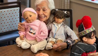 El Paso woman donates dolls for seniors at memory care center