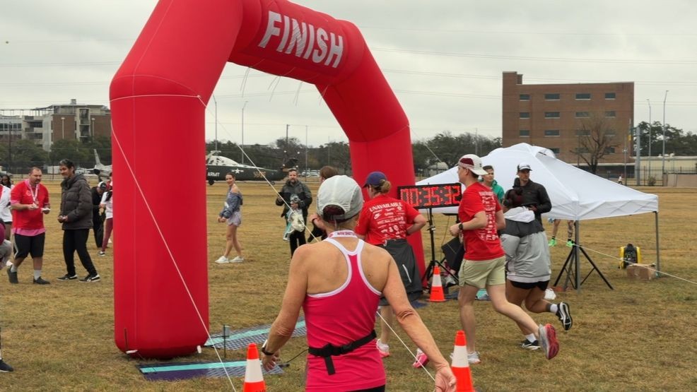 Cupid's Chase 5K (photo: Chikage Windler)