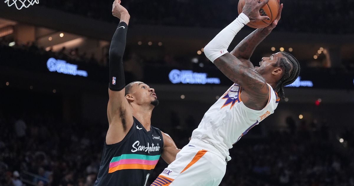 Spurs beat the Suns 121-94 in Austin for their 7th straight win :: WRAL.com