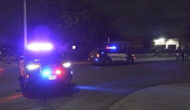 Pedestrian hospitalized after being struck by vehicle east of downtown, SAPD says