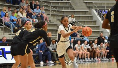 Flower Mound clamps down on Plano East, upsets Panthers in playoff opener