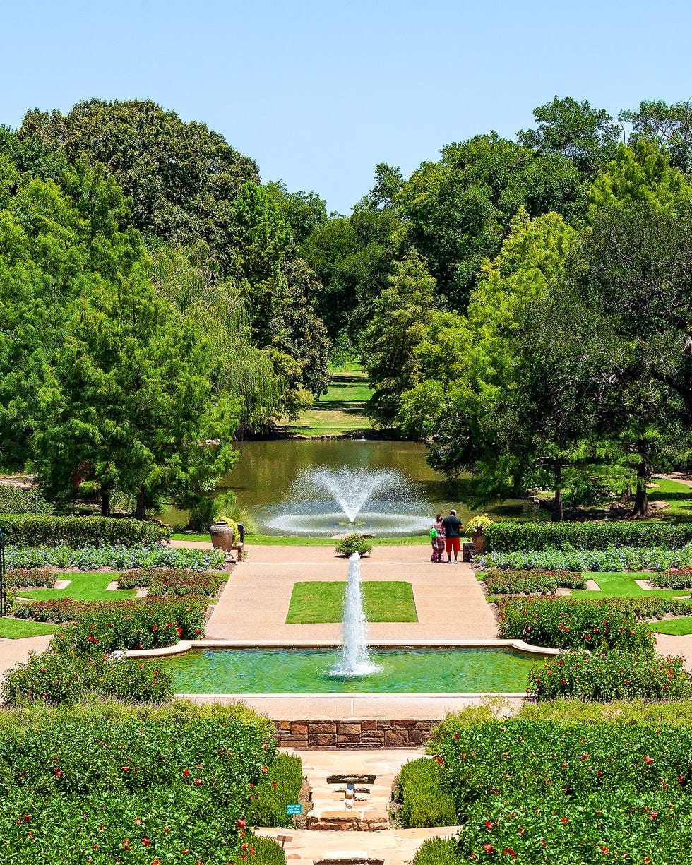 waht a perfect summer day to visit the fort worth botanical society gardens in texas