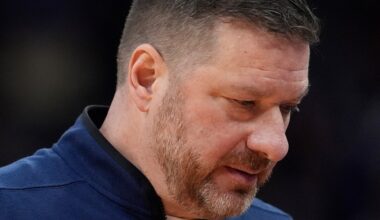 Chris Beard returns to Austin as Texas hosts reeling Ole Miss