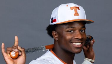 No. 3 Texas hosts upstart Michigan State for weekend series